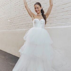 UNTAMED PETALS BY AMANDA JUDGE White Tulle Bermuda Ballgown/Wedding Dress